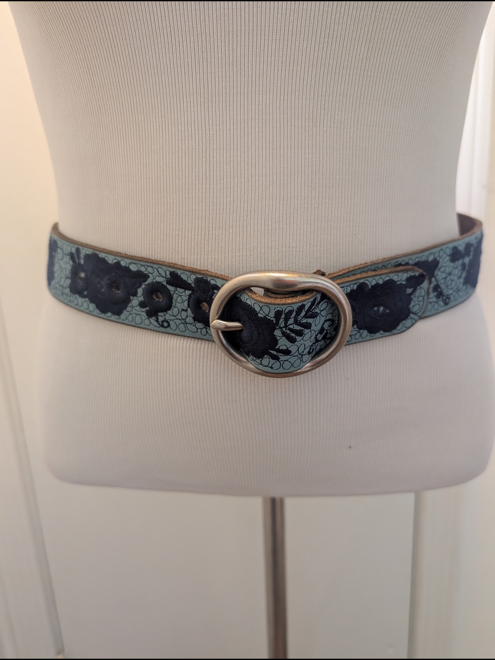 Embellished Floral Blue Leather Belt with Silver Buckle